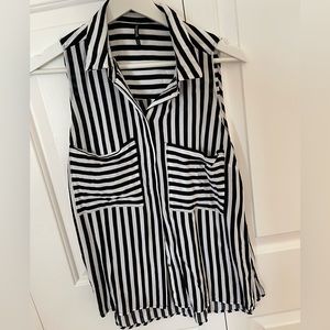 Stradivarius sleeveless top.